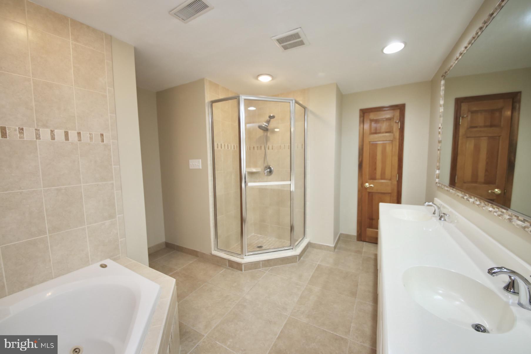 8 Knoll Road Stratford, NJ 08084 - Photo 33 of 45