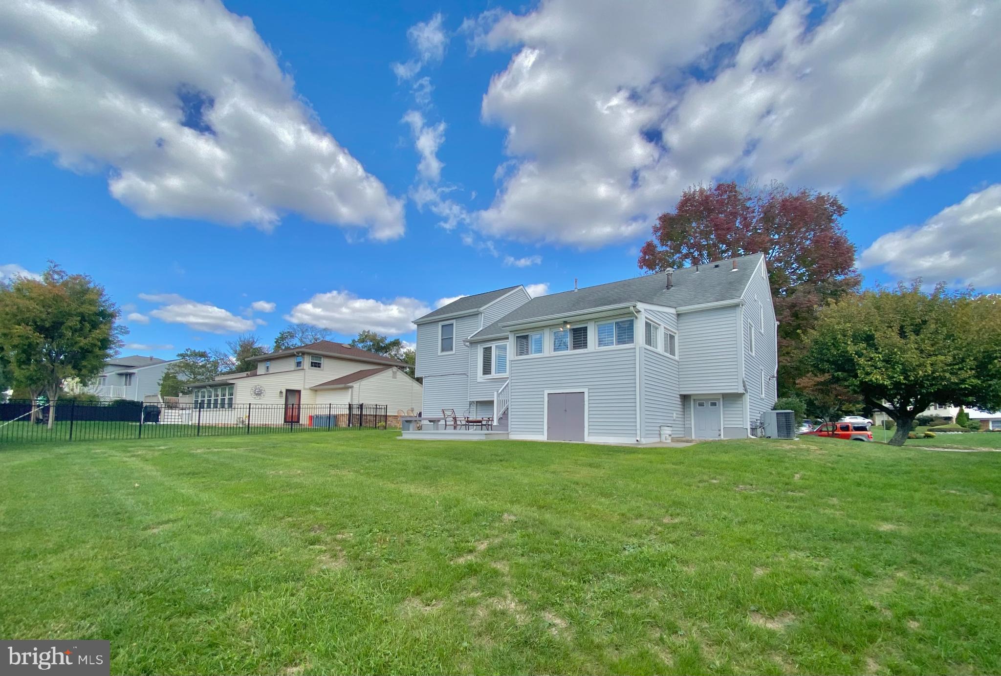 8 Knoll Road Stratford, NJ 08084 - Photo 43 of 45