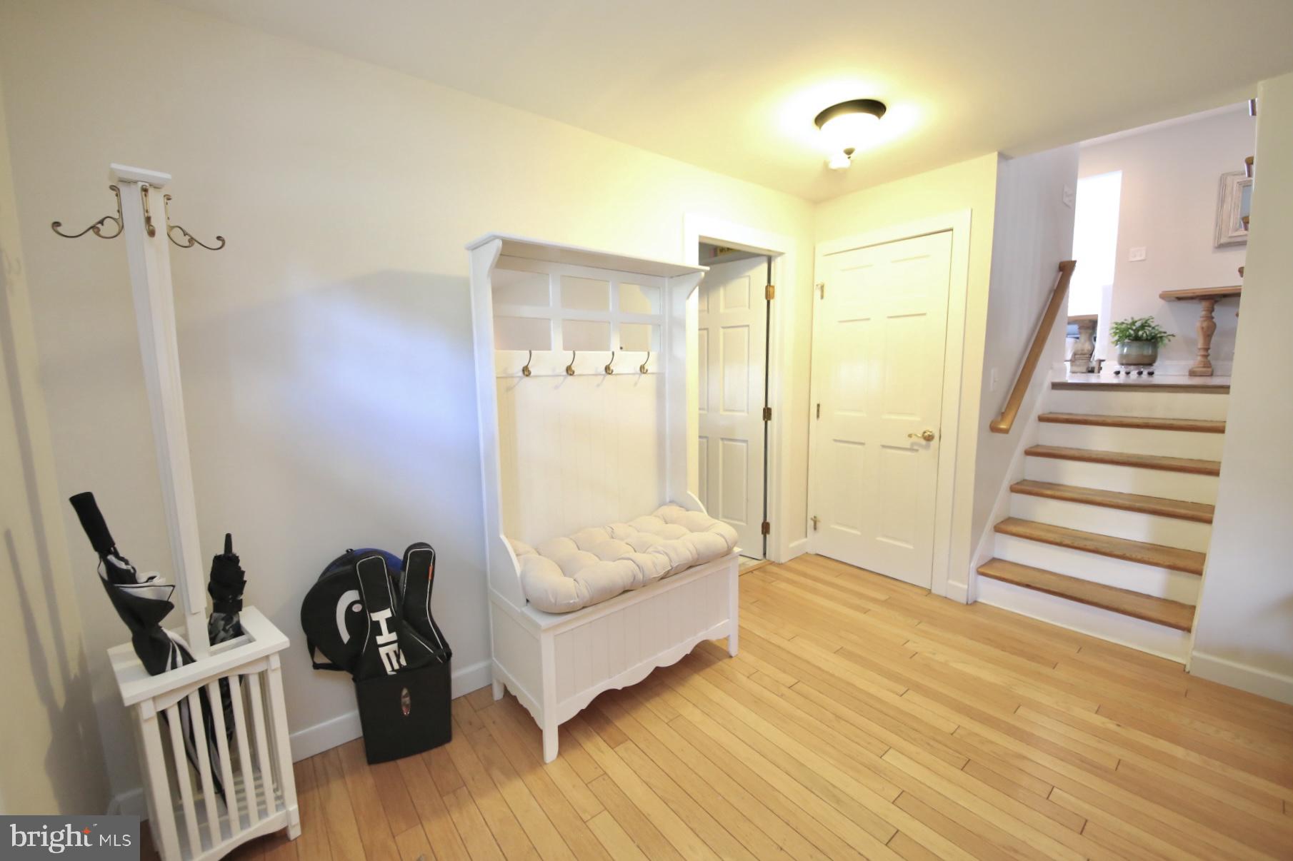 8 Knoll Road Stratford, NJ 08084 - Photo 5 of 45