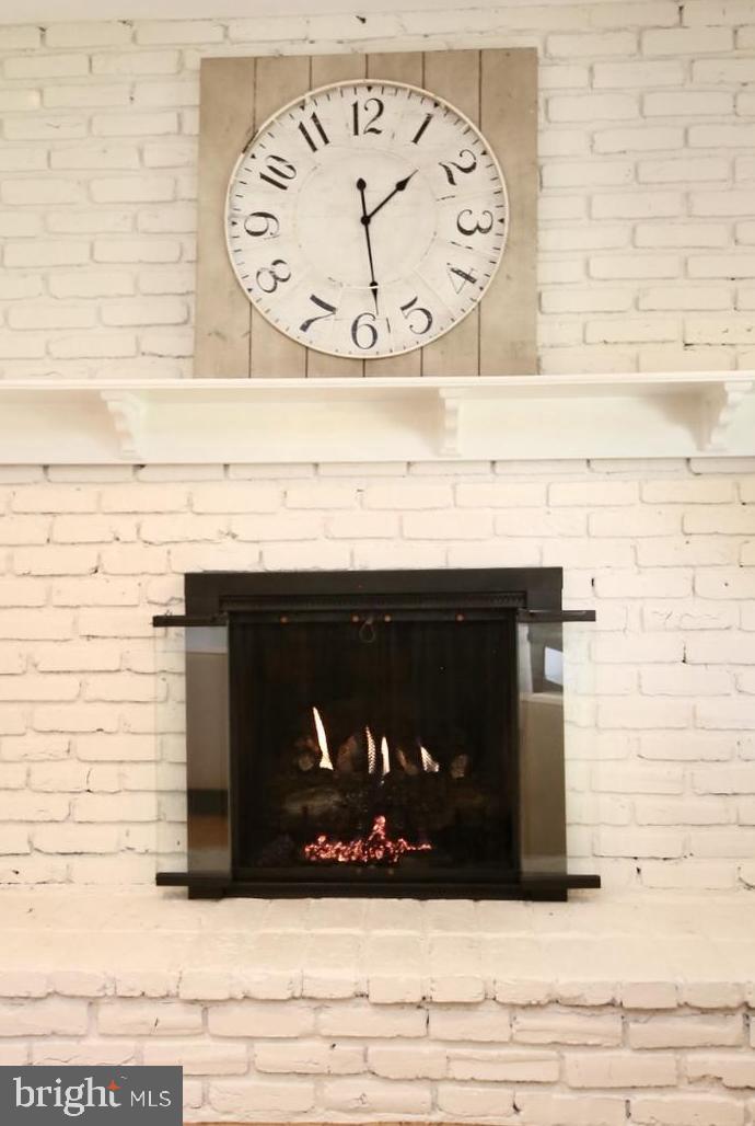 8 Knoll Road Stratford, NJ 08084 - Photo 9 of 45