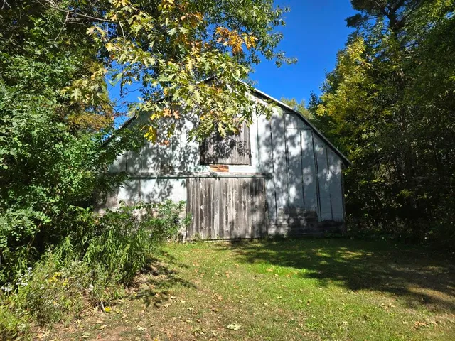 $269,900 | 21 Bluff Road, Concord Township, ME 04920