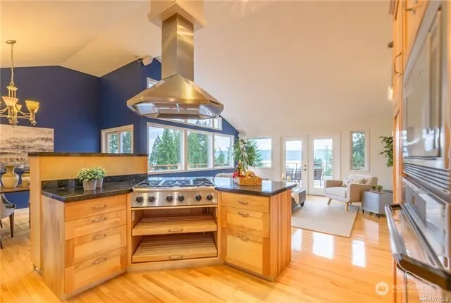 $5,495 | 4056 172nd Place Southeast, Bellevue, WA 98008