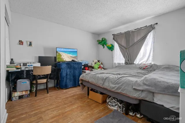 $139,900 | 247 North Neltnor Boulevard, Unit H1C, West Chicago, IL 60185