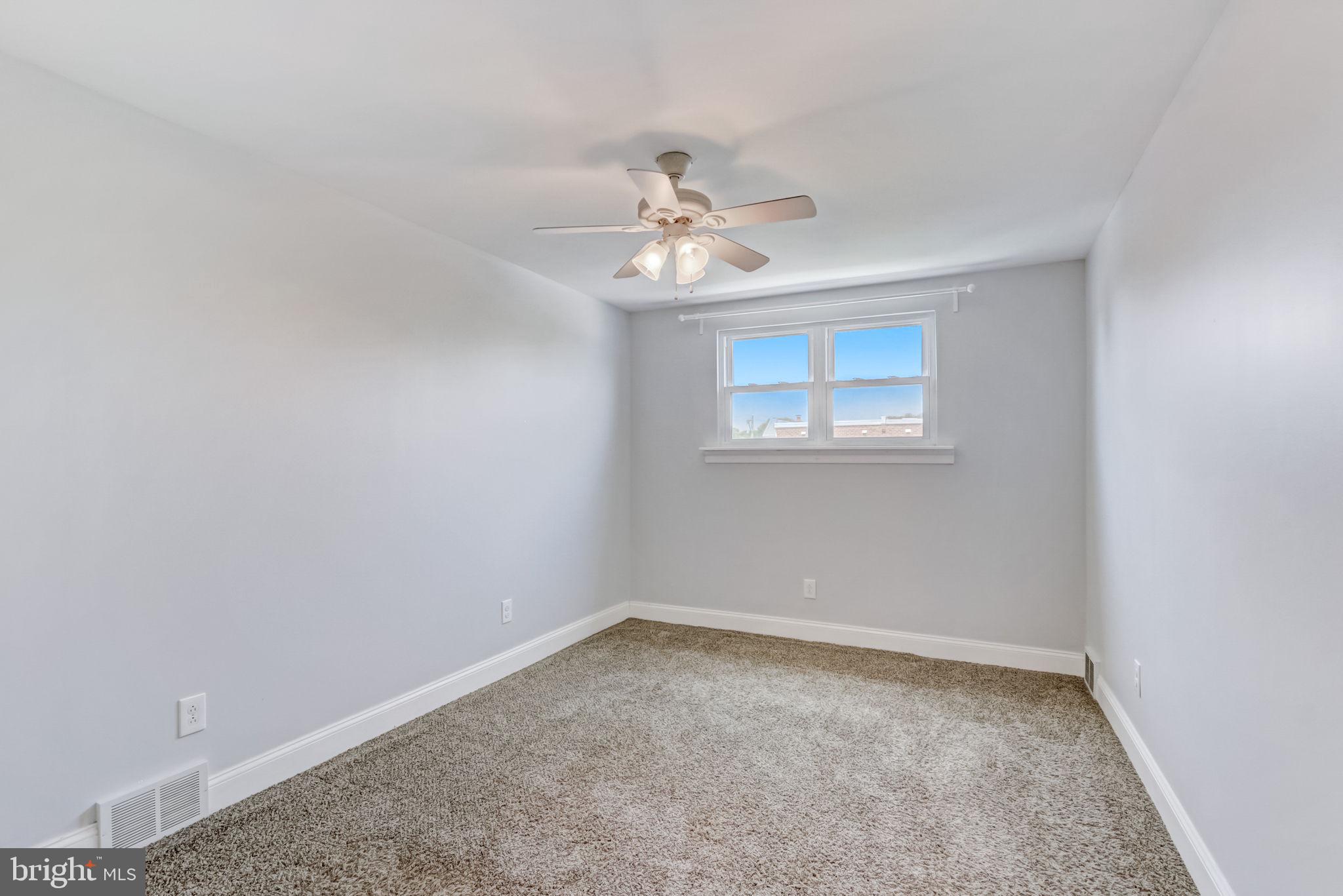 11726 Lanett Road Philadelphia, PA 19154 - Photo 23 of 44 Gallery Image 23