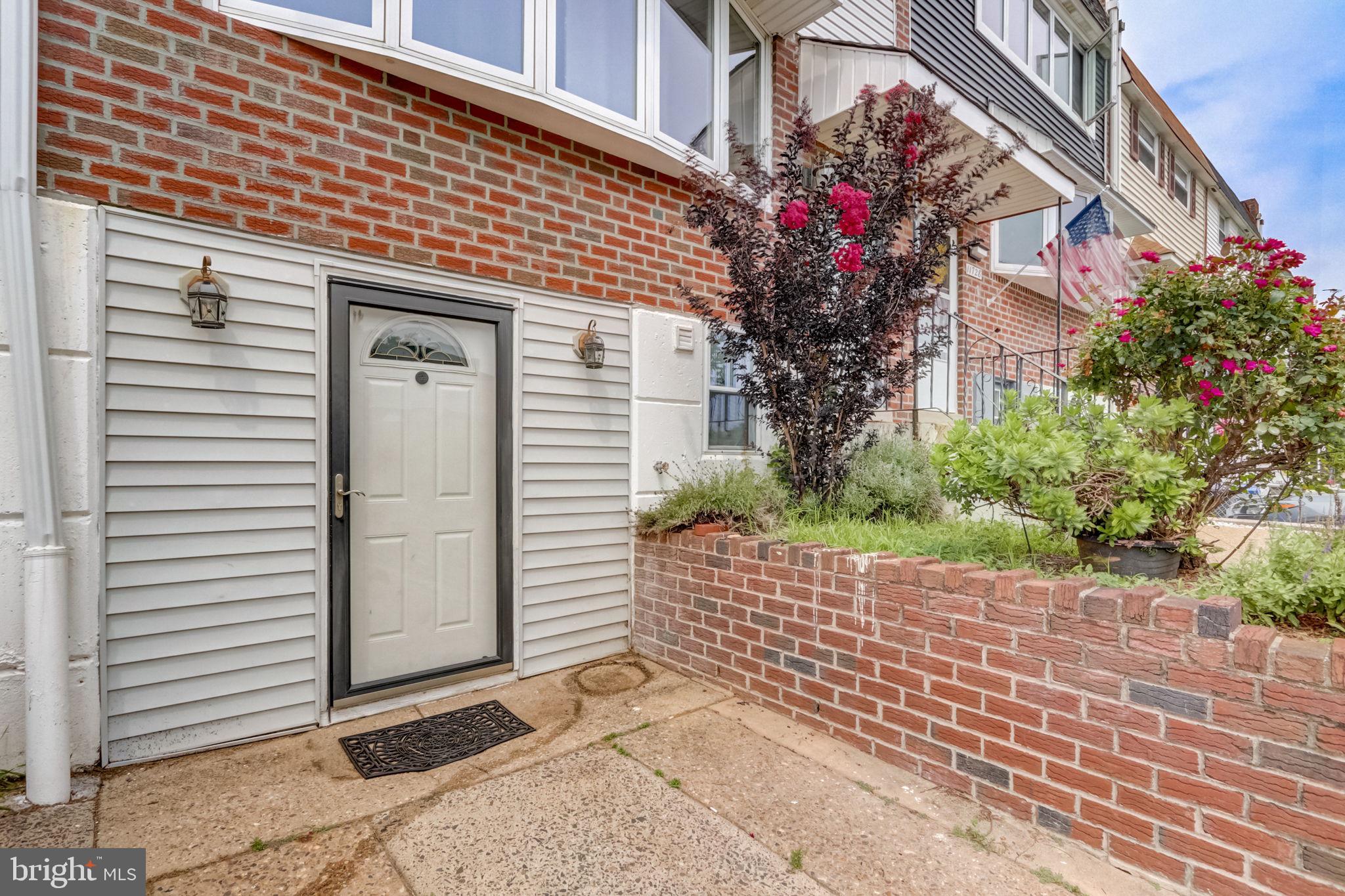 11726 Lanett Road Philadelphia, PA 19154 - Photo 4 of 44 Gallery Image 4