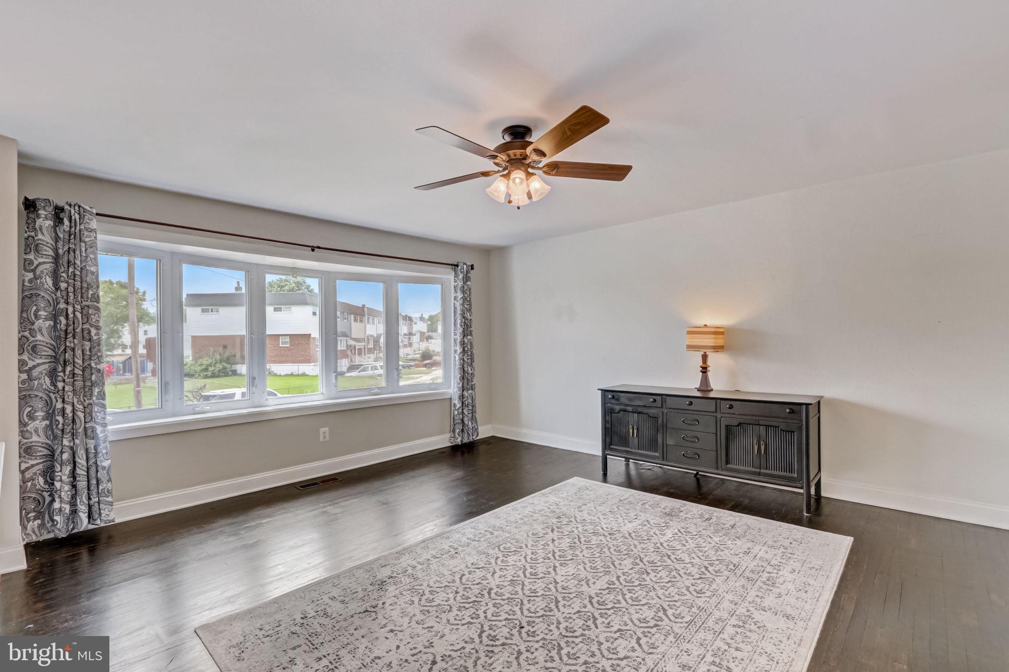 11726 Lanett Road Philadelphia, PA 19154 - Photo 8 of 44 Gallery Image 8