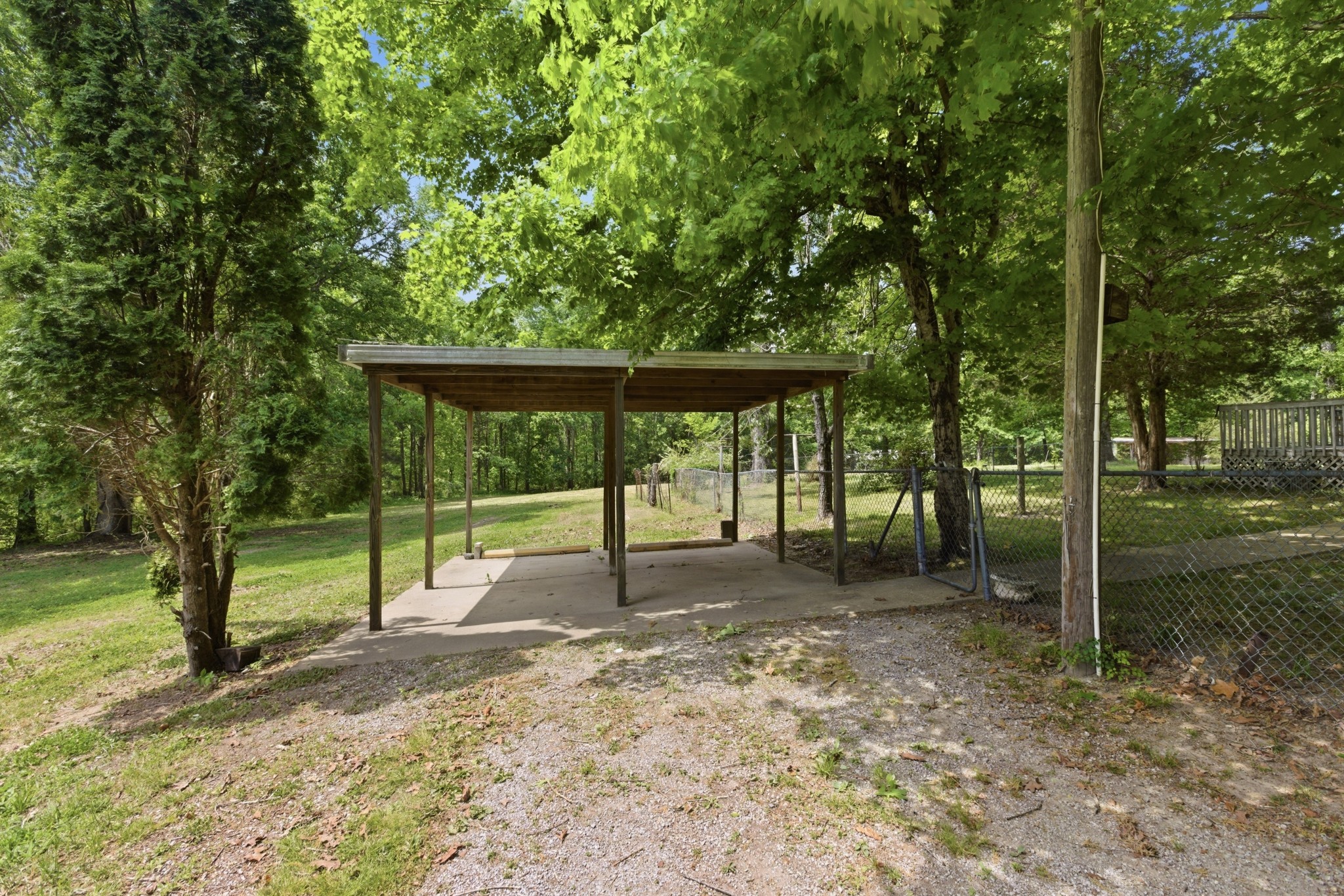10075 Buckner Ridge Road Bon Aqua, TN 37025 - Photo 7 of 20