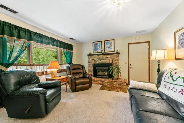 $599,000 | 843 37th Street Southeast, Buffalo, MN 55313