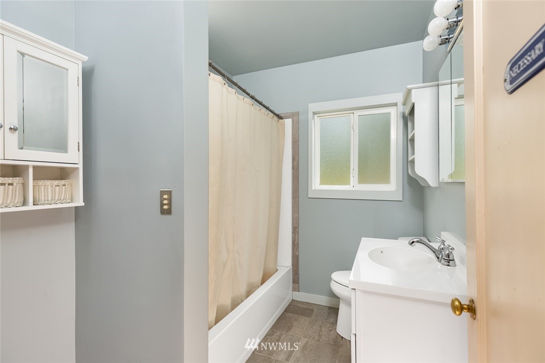 10429 Littlerock Road Southwest Olympia, WA 98512 - Photo 16 of 17 Gallery Image 16
