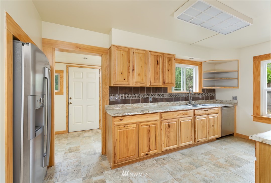 10429 Littlerock Road Southwest Olympia, WA 98512 - Photo 10 of 17 Gallery Image 10