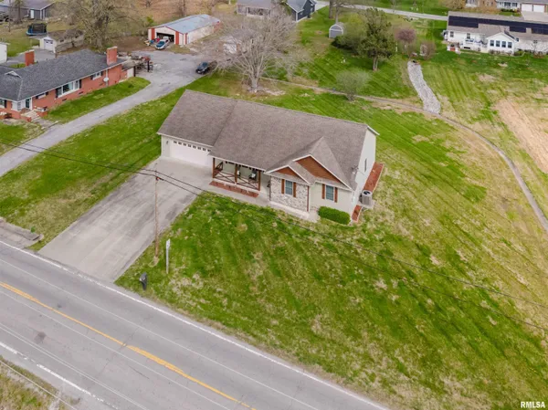 $325,000 | 1630 South Division Street, Carterville, IL 62918