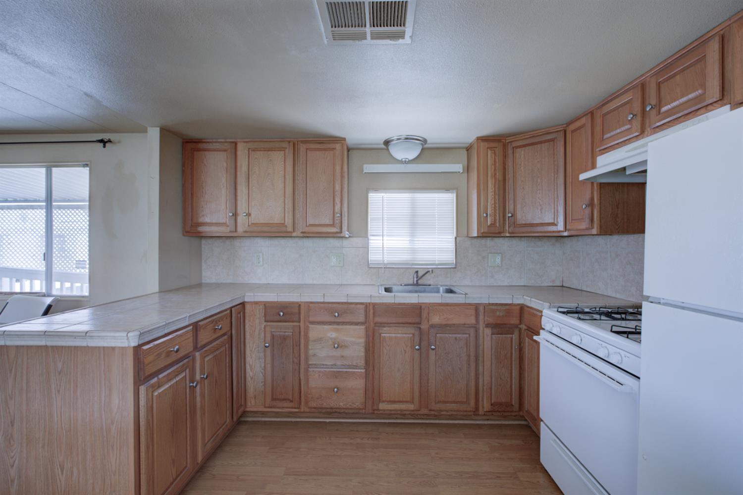 2107 Patterson Road, Unit 9 Riverbank, CA 95367 - Photo 9 of 21 Gallery Image 9