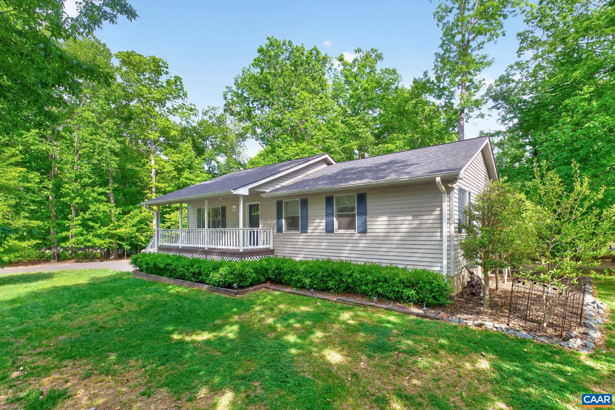 47 Dogleg Road Palmyra, VA 22963 - Photo 1 of 39