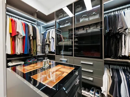 $1,900,000 | 12 Southeast 10th Avenue, Fort Lauderdale, FL 33301