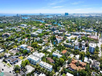 $1,900,000 | 12 Southeast 10th Avenue, Fort Lauderdale, FL 33301