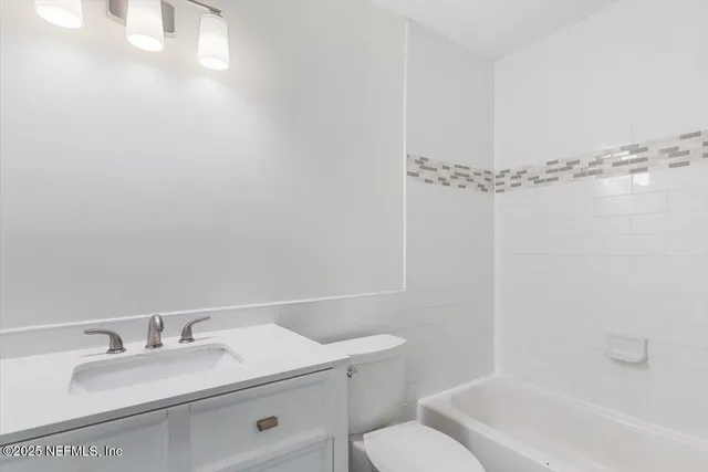 $2,950 | 12184 Mantle Drive, Jacksonville, FL 32224