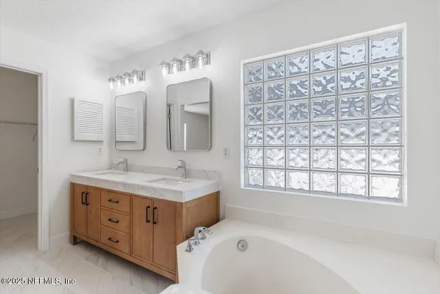 $2,950 | 12184 Mantle Drive, Jacksonville, FL 32224