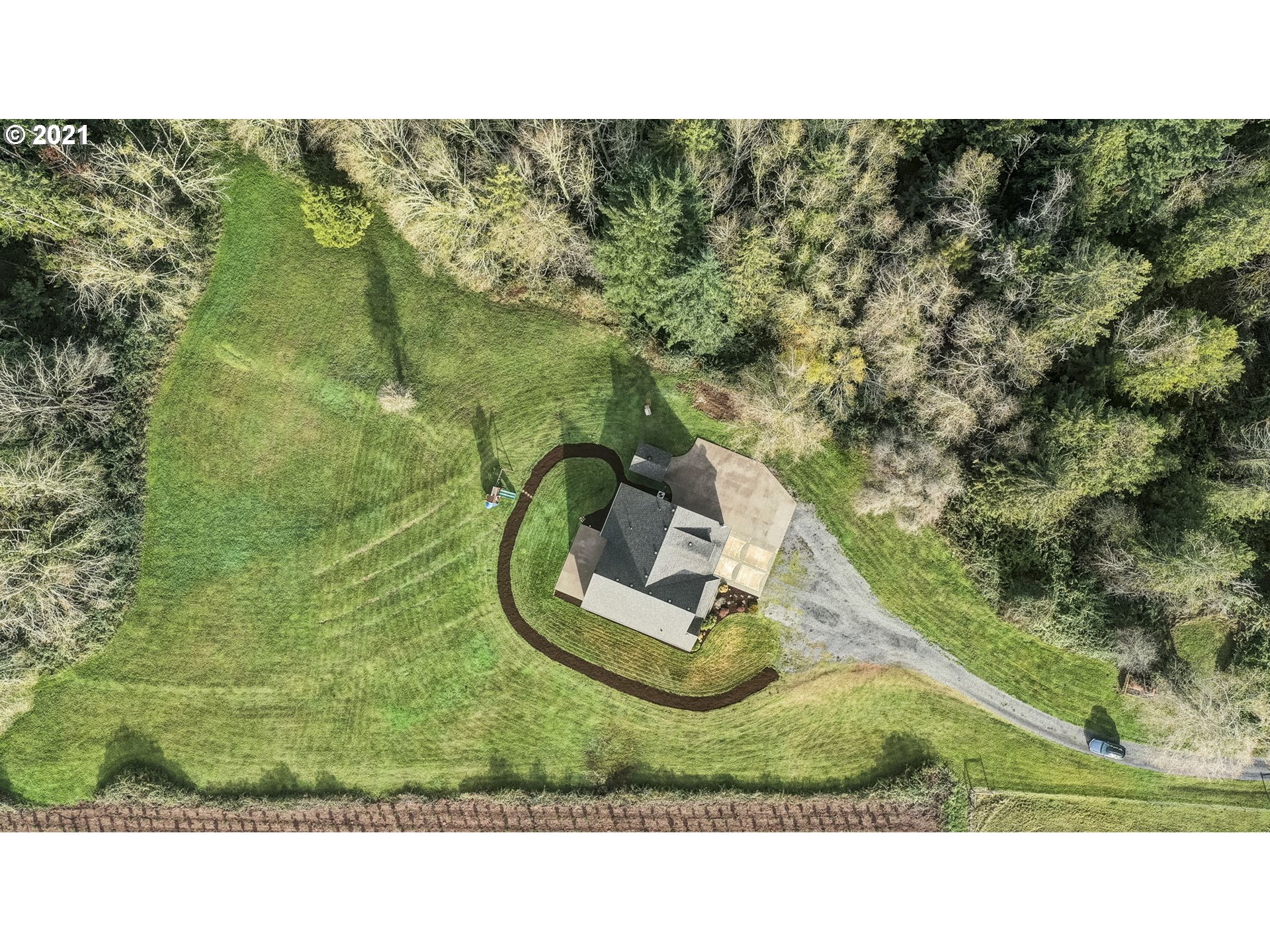 29175 Southeast Davis Road Estacada, OR 97023 - Photo 3 of 28 Gallery Image 3