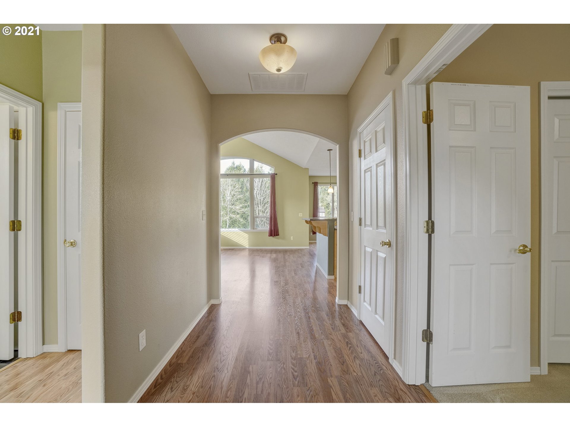 29175 Southeast Davis Road Estacada, OR 97023 - Photo 4 of 28 Gallery Image 4