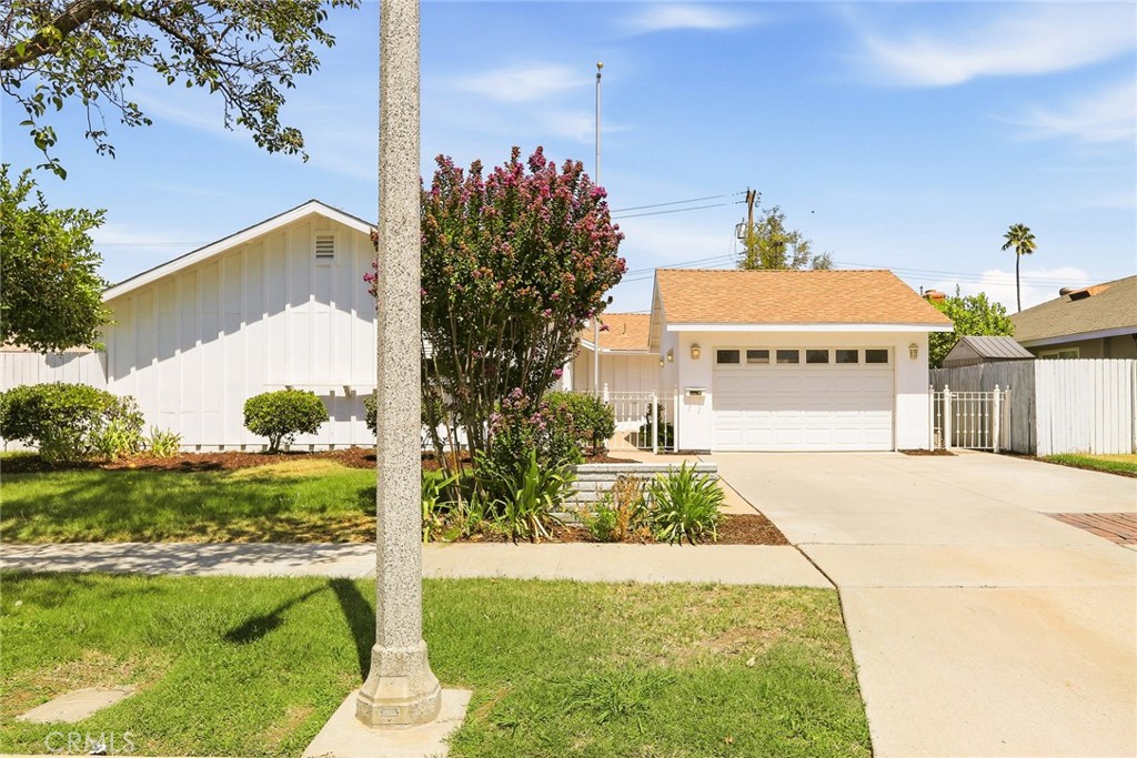 8771 Harper Court Riverside, CA 92503 - Photo 2 of 22 Gallery Image 2