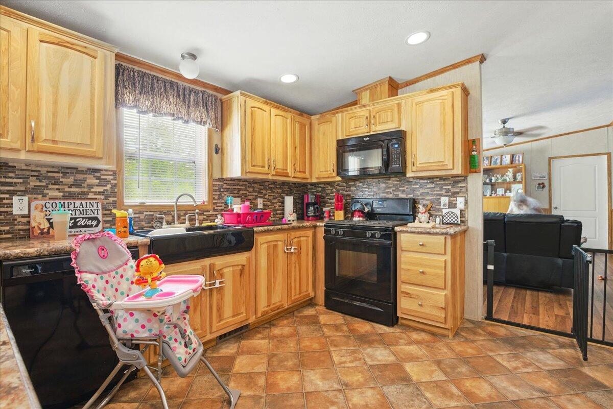 39 Chase Road Readfield, ME 04355 - Photo 13 of 37 13-39 Chase Rd_Readfield_ME-15