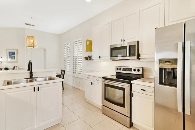 $3,000 | 10567 Southwest West Park Avenue, Port St. Lucie, FL 34987