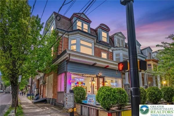 $849,000 | 1502 West Chew Street, Allentown, PA 18102