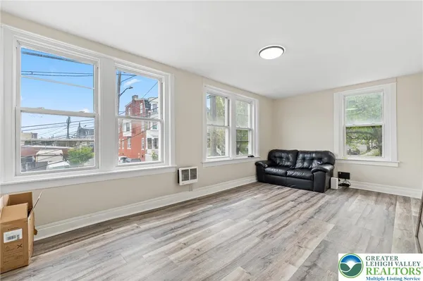 $849,000 | 1502 West Chew Street, Allentown, PA 18102