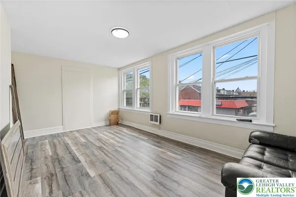 $849,000 | 1502 West Chew Street, Allentown, PA 18102