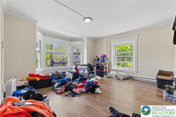 $849,000 | 1502 West Chew Street, Allentown, PA 18102