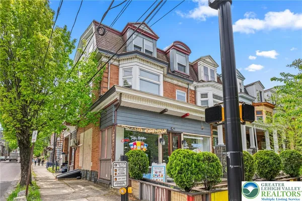 $849,000 | 1502 West Chew Street, Allentown, PA 18102