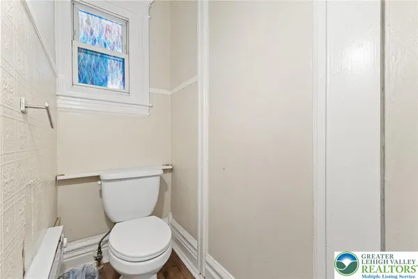 $849,000 | 1502 West Chew Street, Allentown, PA 18102