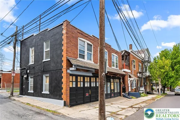 $849,000 | 1502 West Chew Street, Allentown, PA 18102