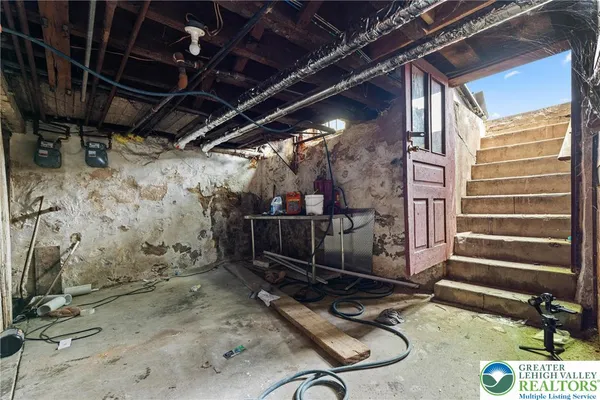 $849,000 | 1502 West Chew Street, Allentown, PA 18102