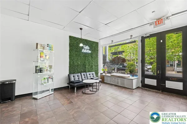 $849,000 | 1502 West Chew Street, Allentown, PA 18102