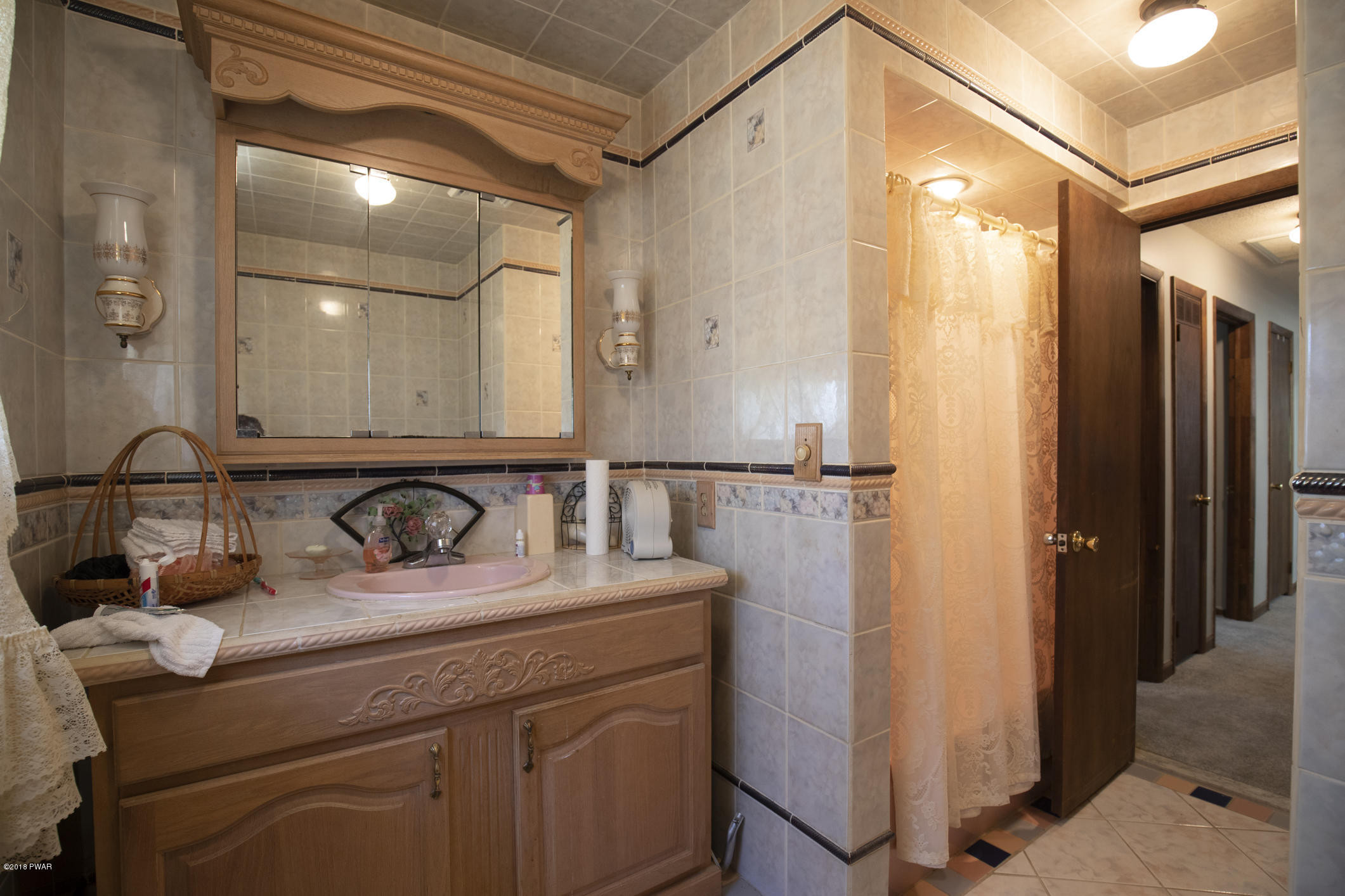 112 Meadowbrook Road Tafton, PA 18464 - Photo 15 of 23 Bathroom 2