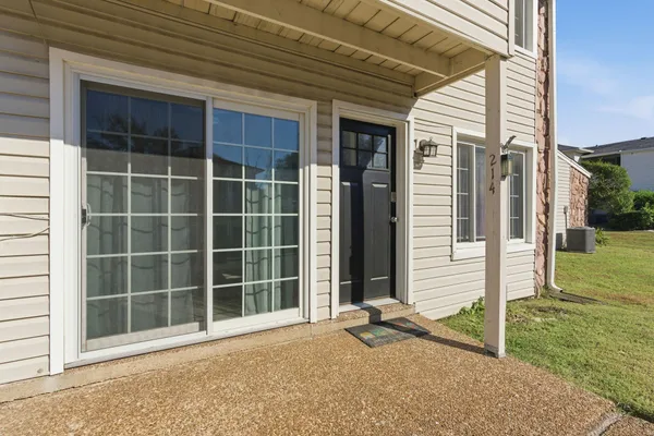 $249,000 | 810 Bellevue Road, Unit 214, Nashville, TN 37221