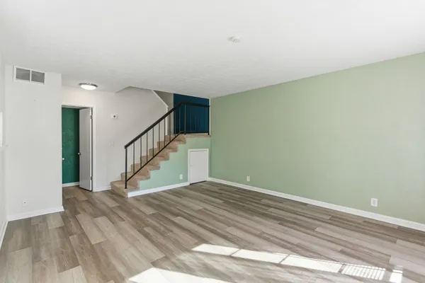 $249,000 | 810 Bellevue Road, Unit 214, Nashville, TN 37221
