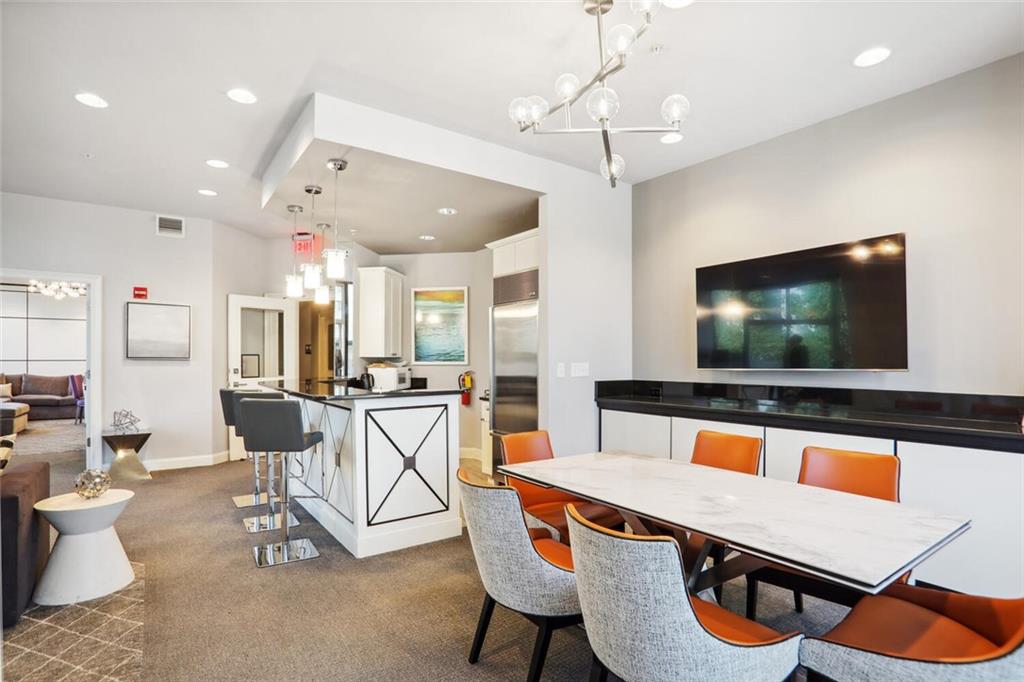 2828 Peachtree Road Northwest, Unit 1002 Atlanta, GA 30305 - Photo 22 of 41
