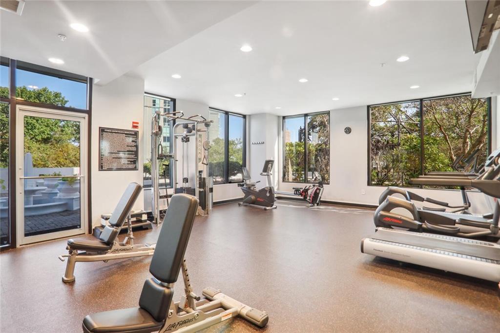 2828 Peachtree Road Northwest, Unit 1002 Atlanta, GA 30305 - Photo 27 of 41