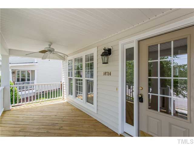 10714 Longholme Way Raleigh, NC 27614 - Photo 3 of 25 Porch