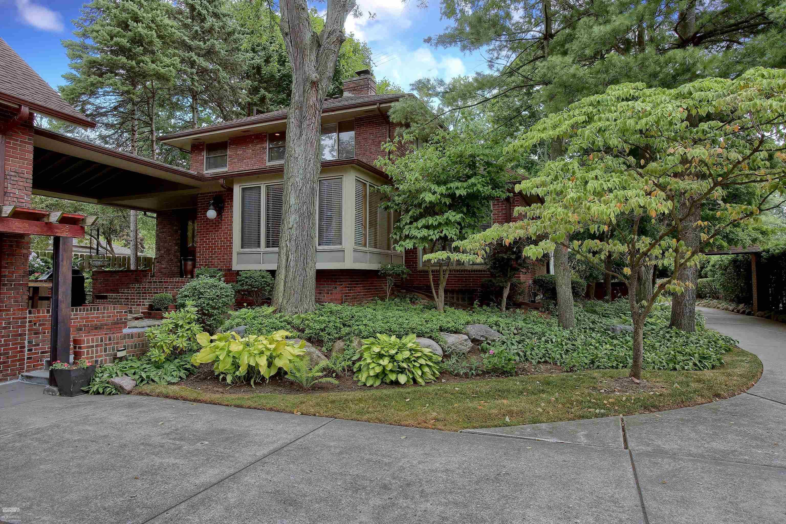 917 Lake Shore Road Grosse Pointe Shores, MI 48236 - Photo 40 of 44