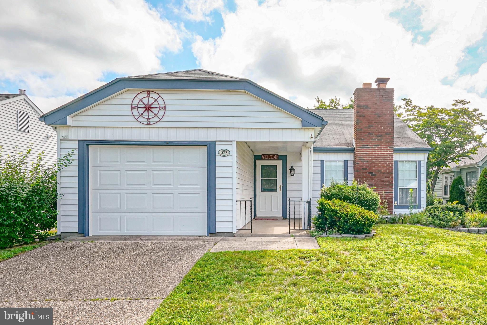 987 Westminster Drive North Southampton, NJ 08088 - Photo 1 of 33