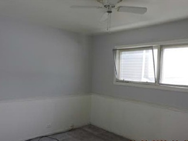 9215 Washington Road Morton Grove, IL 60053 - Photo 16 of 19