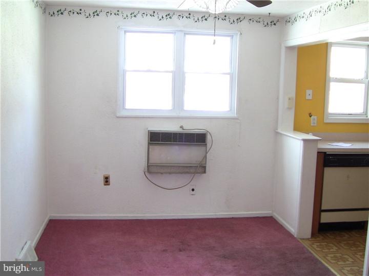 762 Bennington Road Folcroft, PA 19032 - Photo 3 of 12 Dining Room