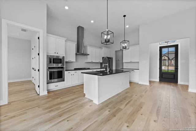 $439,900 | 207 Azalea Alley, Castroville, TX 78009