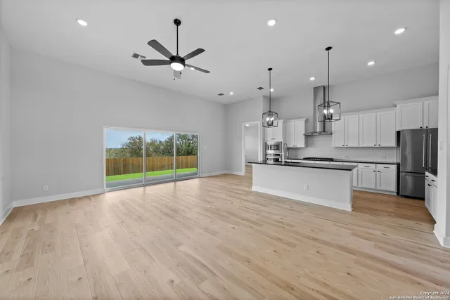 $439,900 | 207 Azalea Alley, Castroville, TX 78009