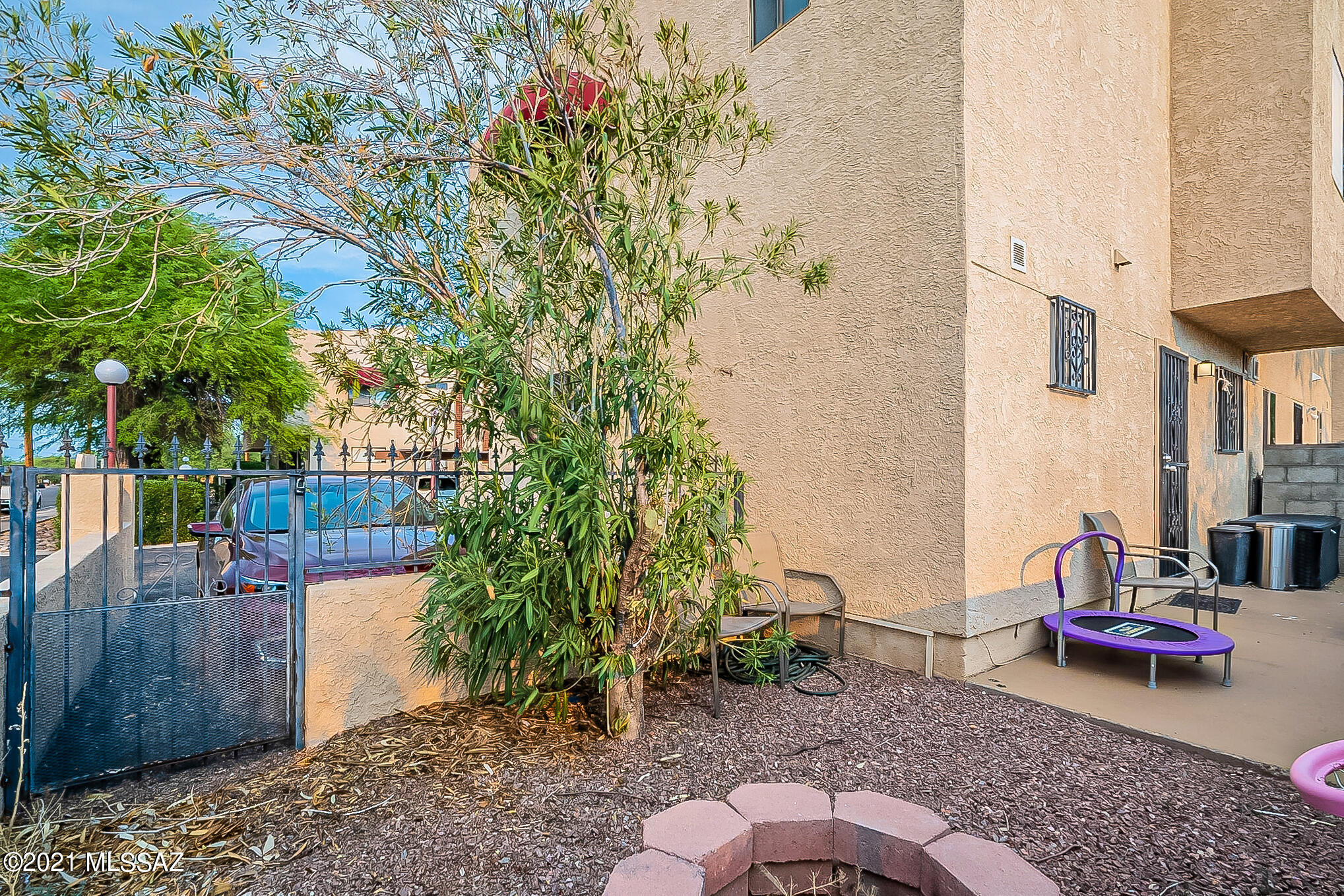 102 East Pastime Road Tucson, AZ 85705 - Photo 27 of 28