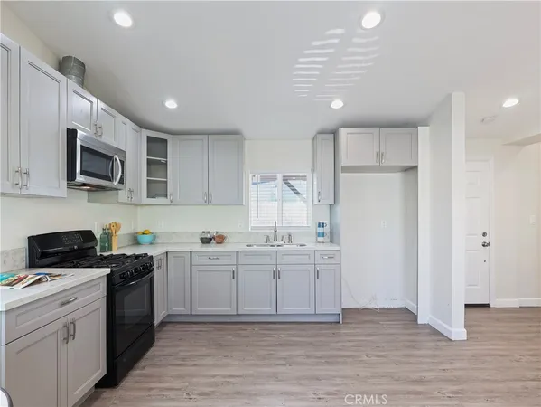 $3,495 | 15803 Chatsworth Street, Granada Hills, CA 91344