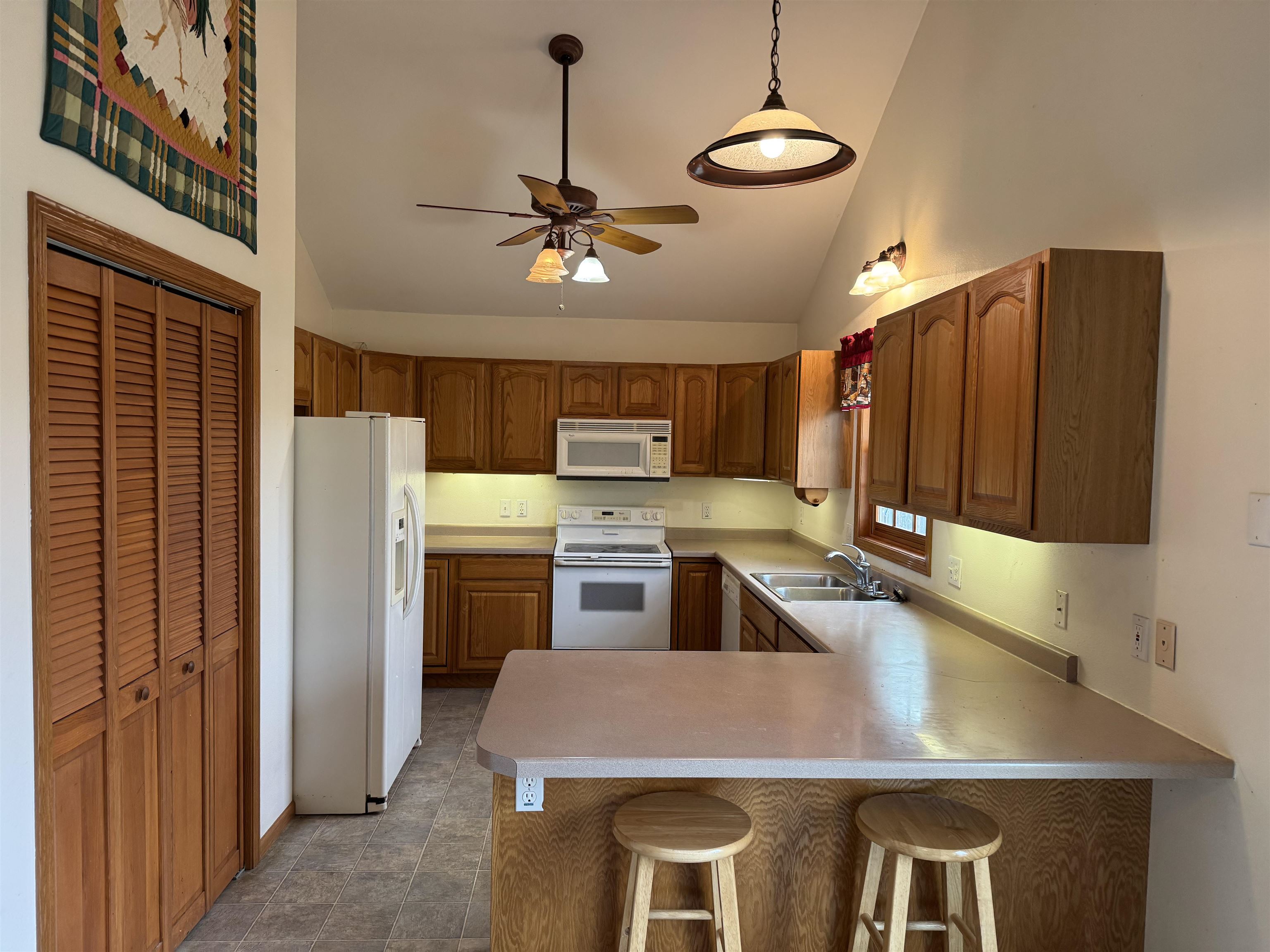 E8032 East Lake Virginia Road Reedsburg, WI 53959 - Photo 4 of 25